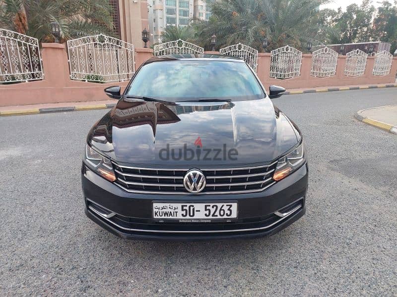 Volkswagen passat . 2018 1