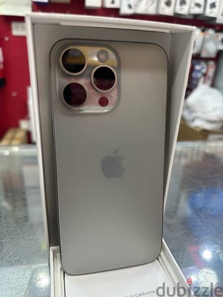 iPhone 16 Pro 256Gb Desert Titanium 4