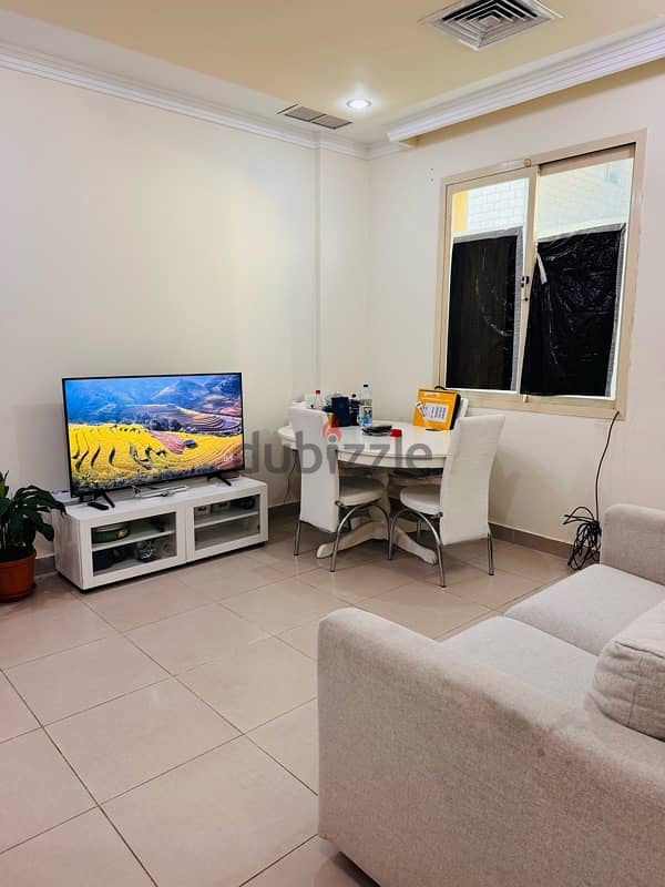 vacation flat for 1 month. 1 bhk furnished for rent  in Abu halifa 2