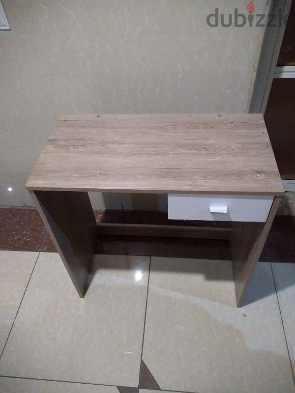 study table for sale 0