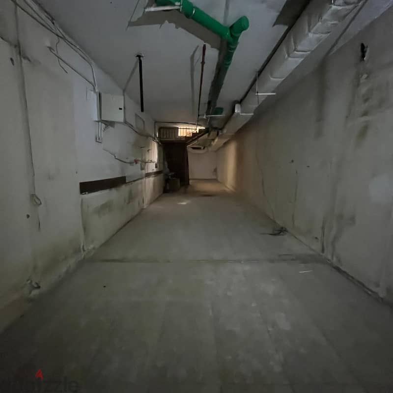 Basement warehouse in Salmiya, Block 6 4