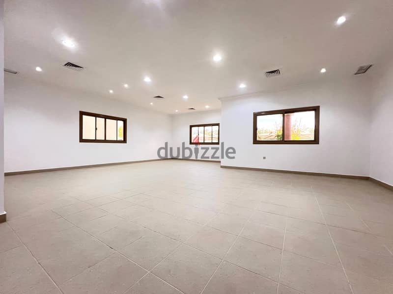 Salwa – Spacious, Four Bedroom Apartment W/pool 4