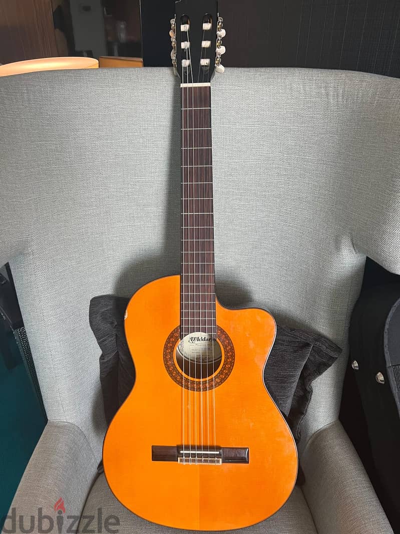 Electric D'addario classical guitar 0