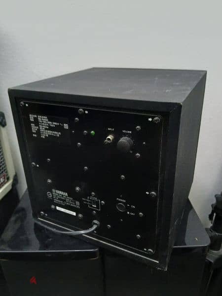 yamaha powered subwoofer 1