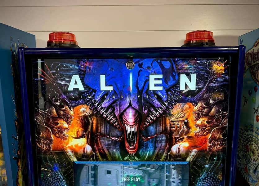 Alien Limited Version (LV) #217 Pinball Machine + EXTRAS 2