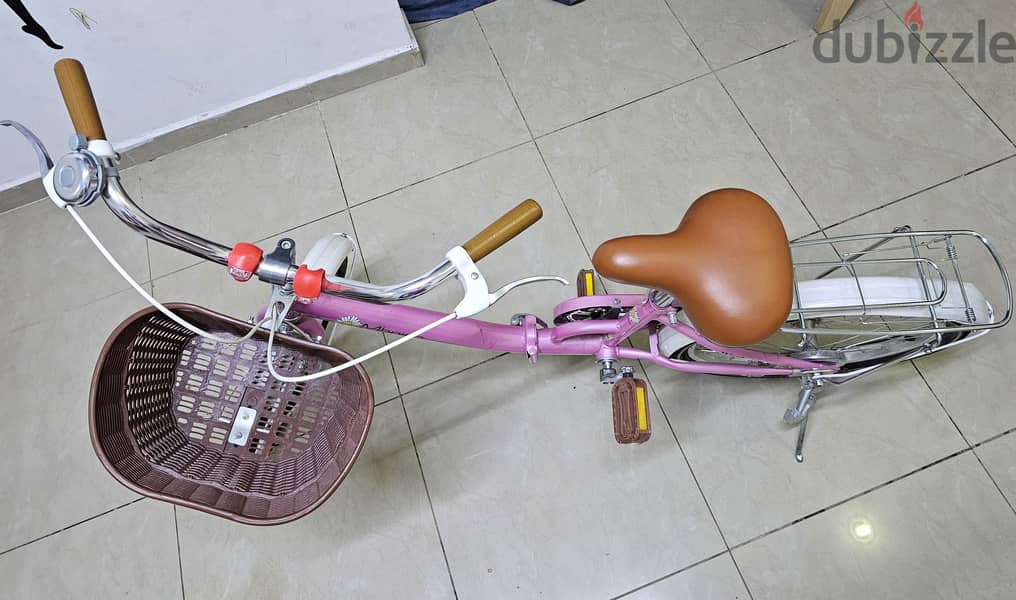 Girls bycycle for sale 1