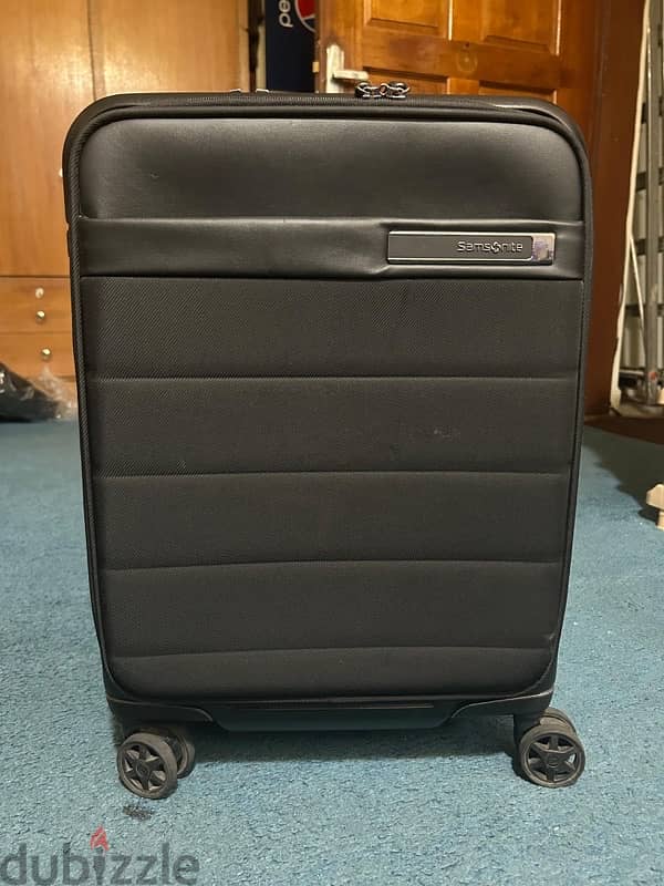 Samsonite luggage 4