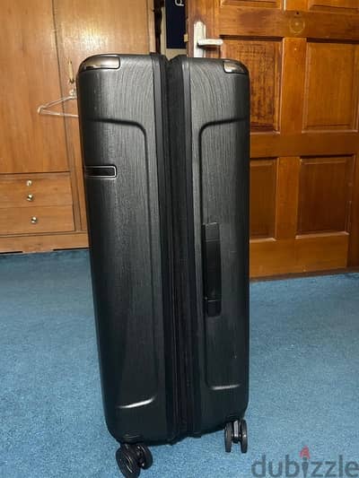 set of samsonite luggage