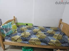 single bed very good condition 0