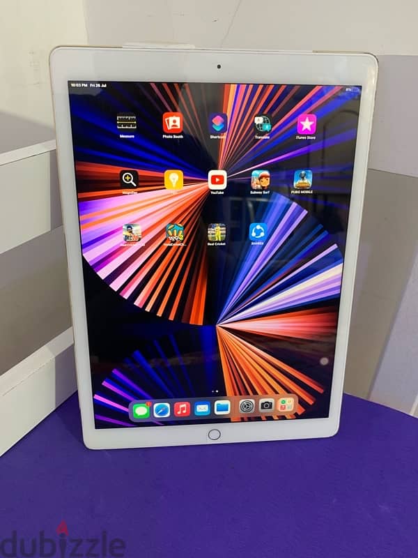 iPad Pro 12.9 inch screen verry big screen 128gb sim working 3