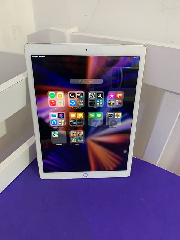 iPad Pro 12.9 inch screen verry big screen 128gb sim working 4