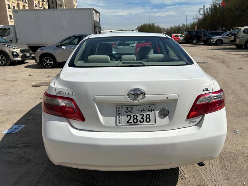 2009 Toyota Camry 2