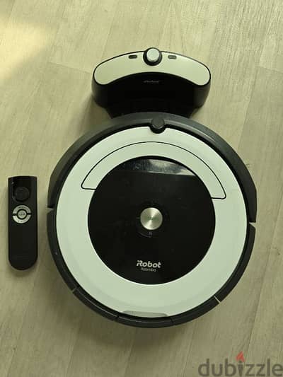 iRobot Roomba 691 wireless robotic vacuum with remote