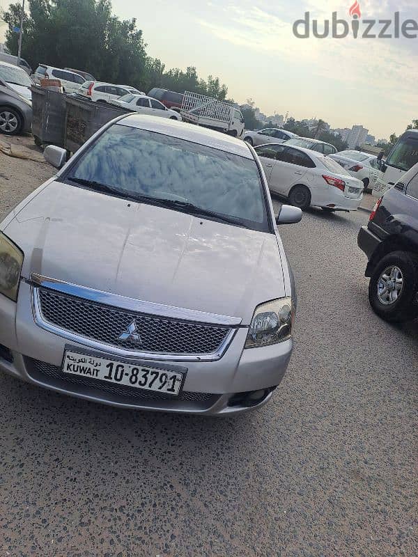 Mitsubishi Galant 2012 1