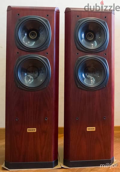 Selling a pair of Tannoy famous Dual-Concentric Loudspeakers