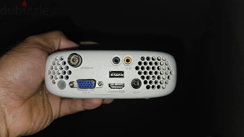 pw800 projector 1