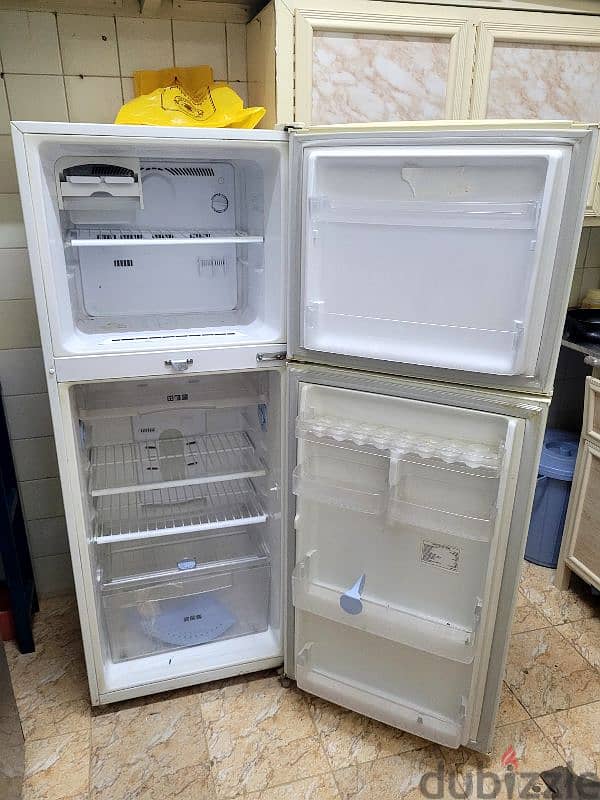 Good working condition Samsung FRIDGE. 2