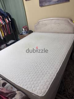 Bed with mattress 0