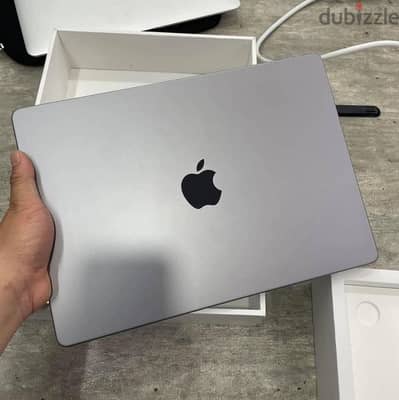 Apple Macbook Pro 2022 M2