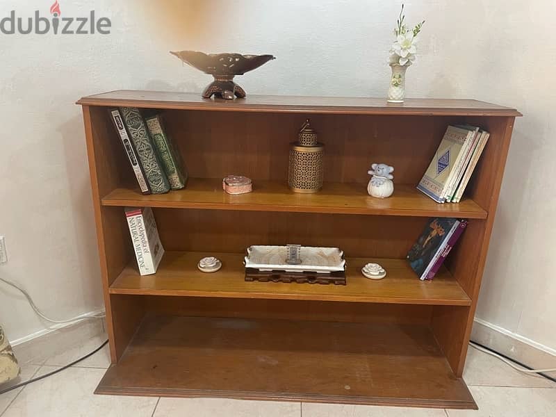 book cabinet خزانة  كتب 1