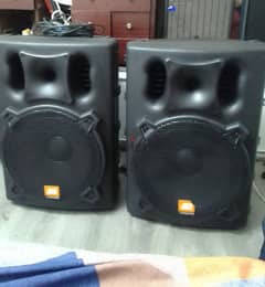 JBN 15 inch pawed speaker pair working 100% good . 0