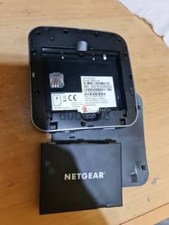 Netgear MR2100 0