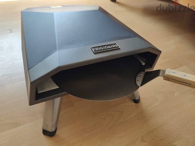 Frigidaire Pizza Oven (Only one time used) 0