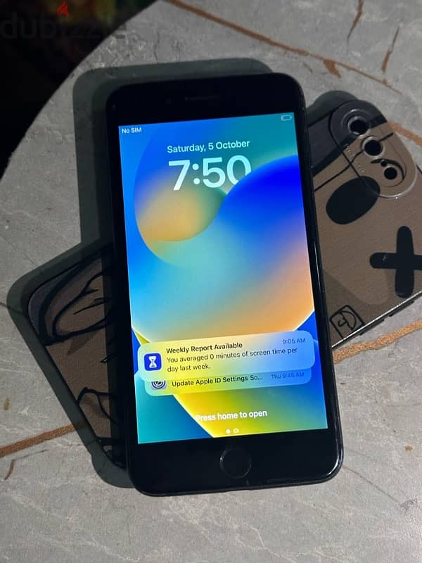 iPhone 8 Plus working all finger working neat phone 64 gb 1