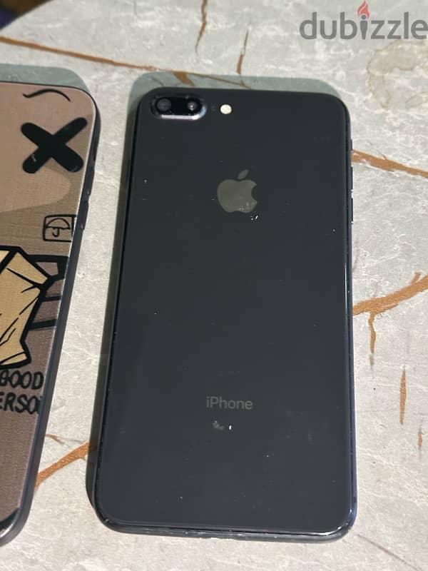 iPhone 8 Plus working all finger working neat phone 64 gb 2