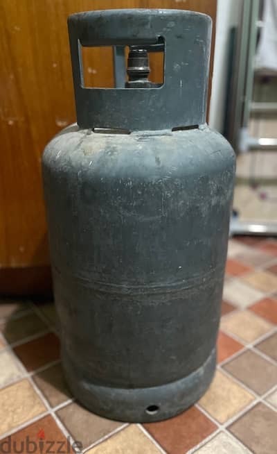 gas cylinder for urgent sale