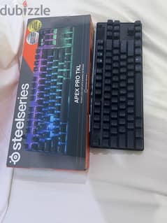 very good condition steel series Apex Pro TKL 2023 gaming keyboard 0