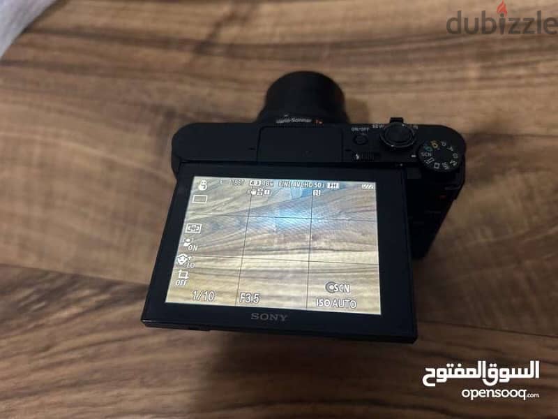 مجموعه كميرات كل وحده سعر عليها 4