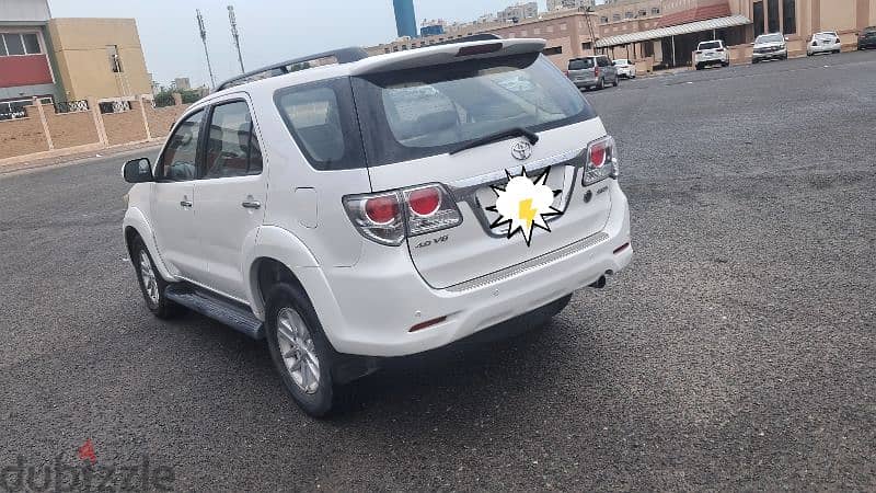 Toyota Fortuner 2013 SRS URGENT SALE FAMILY USED 5