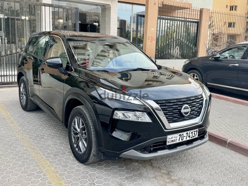 Nissan X-Trail 2023 Black colour warranty till 2028 4