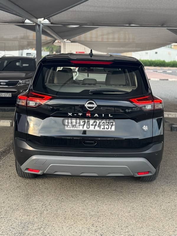 Nissan X-Trail 2023 Black colour warranty till 2028 5