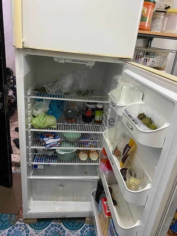 good condition double door fridge 1