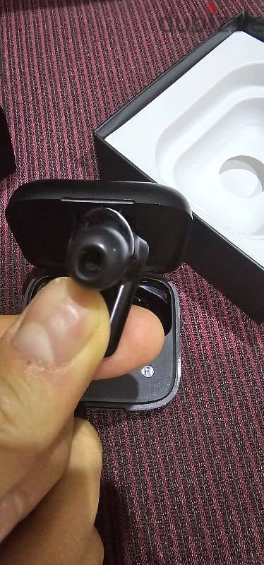 True wireless touch screen earbuds 17