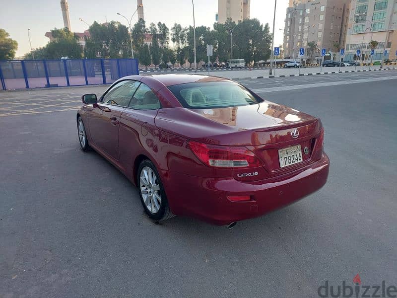 Lexus IS300c . 2010 6