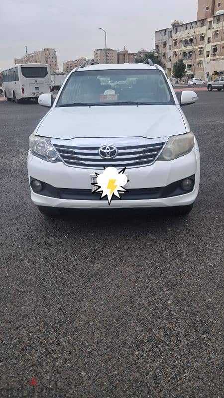 Toyota Fortuner 2013 SRS URGENT SALE FAMILY USED 3