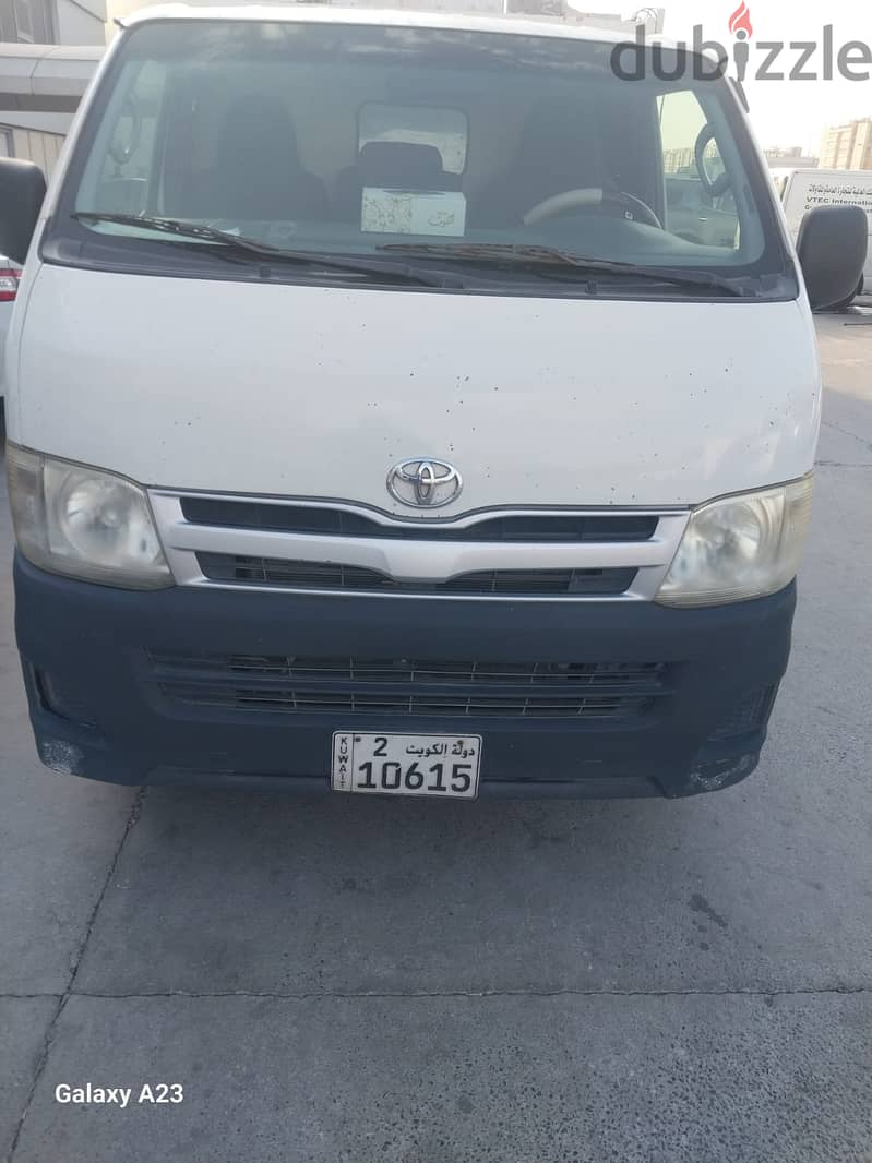 Toyota Hiace 2011 2