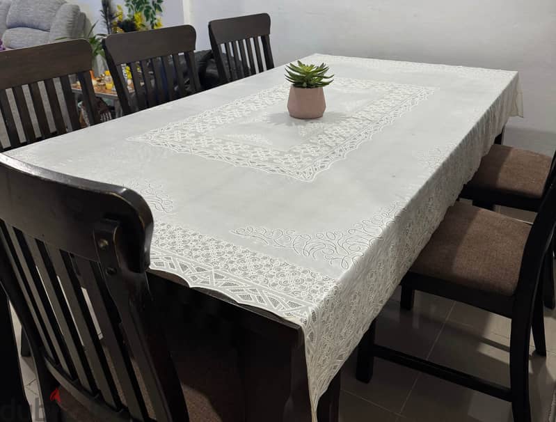 Dining Table for Urgent Sale 2