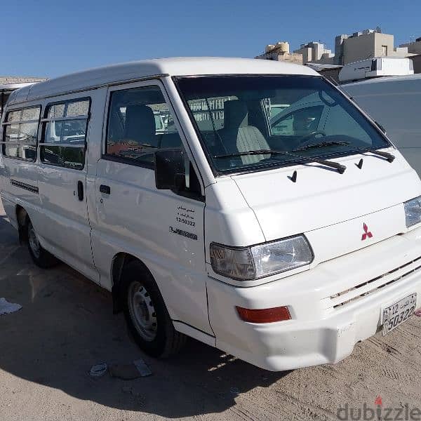 Mitsubishi Van 2013 1