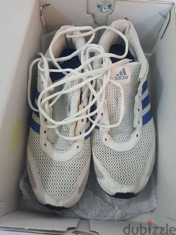 Original Adidas shose for sale size 45.5 good condition. 2