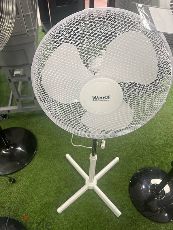 Wansa fan stand and desk fan new only black and white color 6