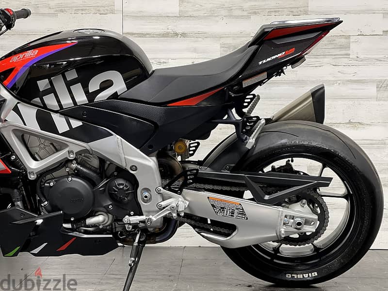 2023 Aprilia Tuono V4  Factory 1100 +974 66574363 1