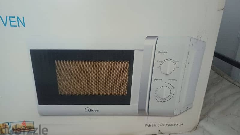 microwave oven 20 liter new carton 1