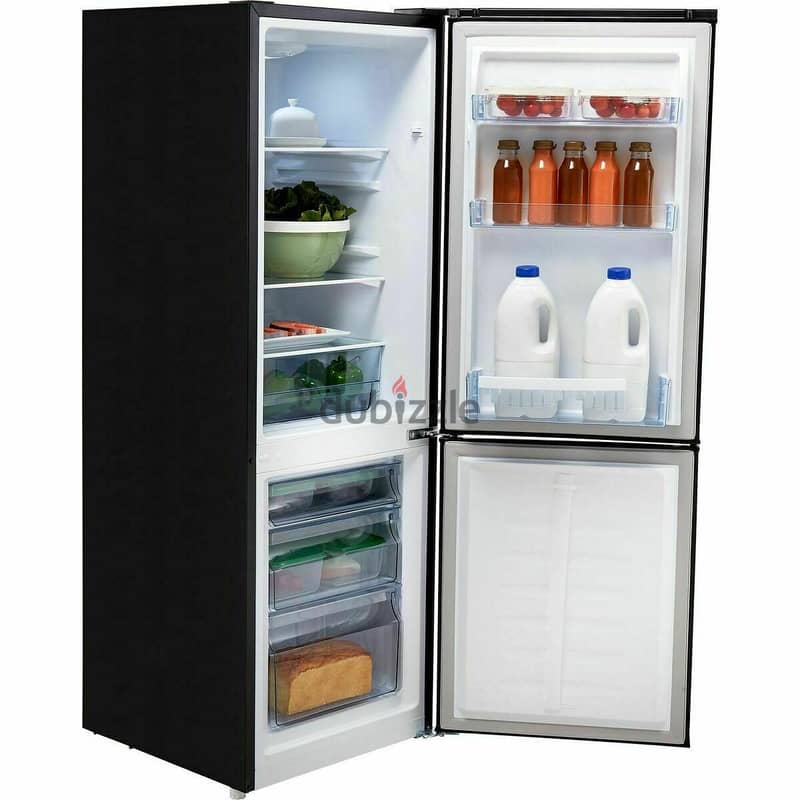 Hisense 264 Litre 70/30 Freestanding Fridge Freezer - Black 1