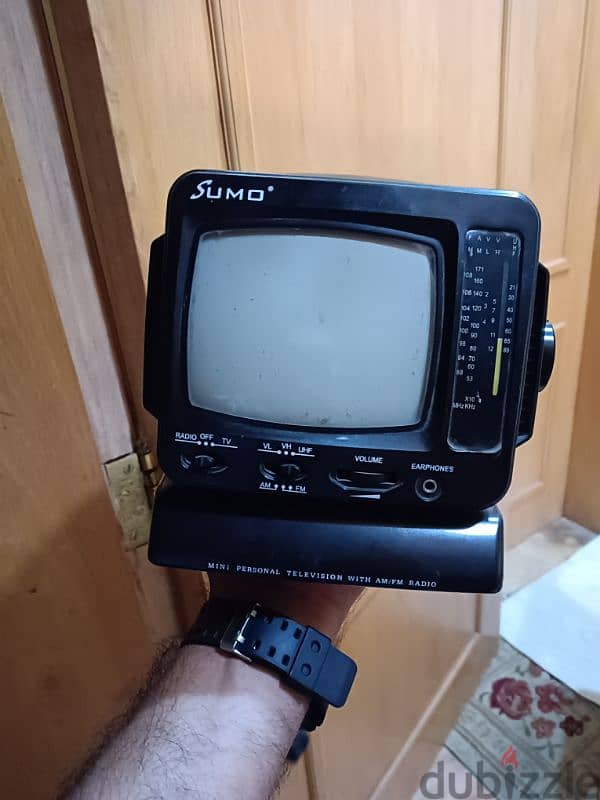 vintage tv working condition is a rare piece 1