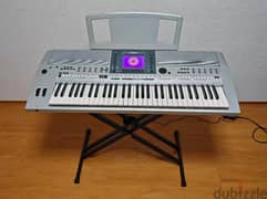 Yamaha PSR-S700 Portable Keyboard Synthesizer 61 Keys 0