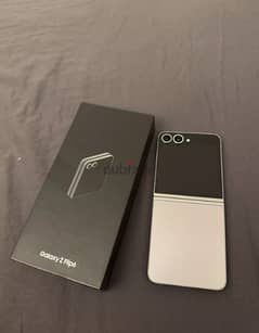 Galaxy Z Flip6 / 512GB / Silver 0